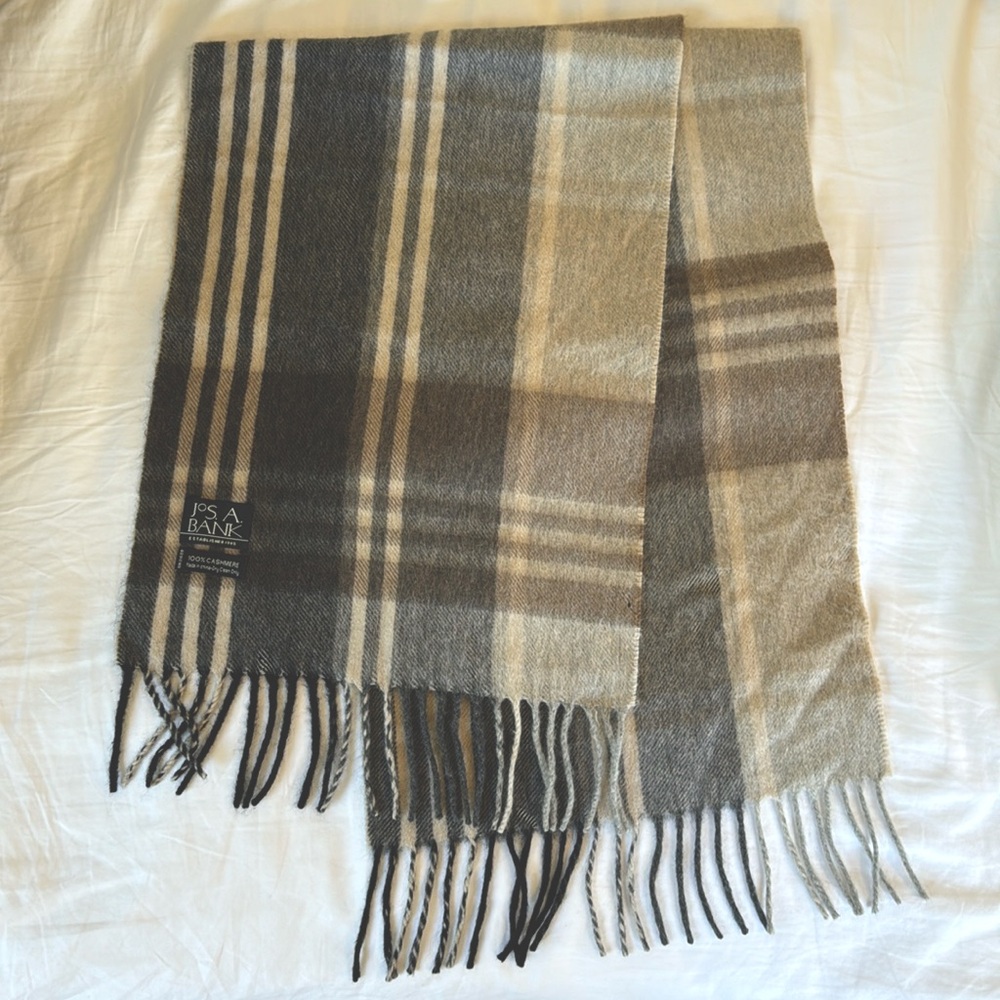 Jos A Bank 100% Cashmere